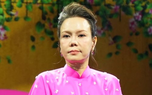 Tạm dừng lại với Việt Hương