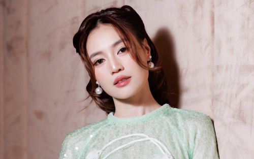 Ninh Dương Lan Ngọc tiếc nuối hoãn ngày vui