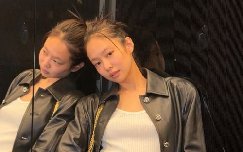 Jennie (BLACKPINK) bị 'soi' chỉnh ảnh biến dạng khuôn mặt