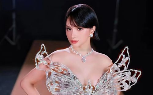 Hương Giang đăng quang Miss Grand?