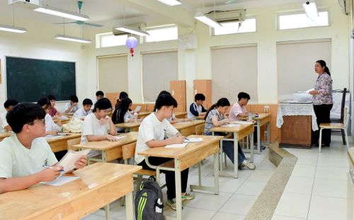 Thi lớp 10 ở Hà Nội: Hơn 600 thí sinh vắng mặt làm thủ tục dự thi, lý do là gì?