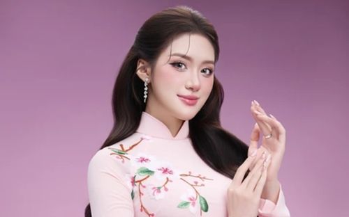 Theo chân Phương Oanh, ngắm Hà Nội qua từng con phố