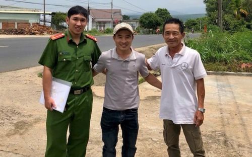 Người đàn ông đoàn tụ với gia đình sau hơn 34 năm thất lạc
