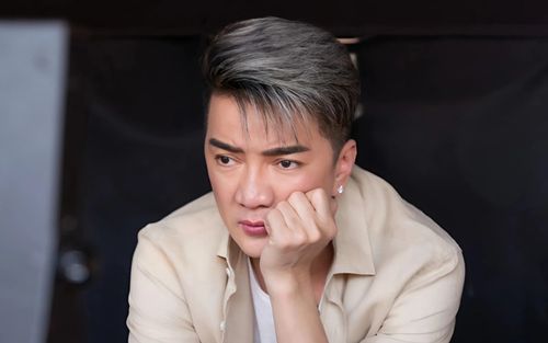 Đàm Vĩnh Hưng thông báo tạm dừng