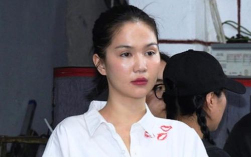 Tình thế khó khăn với Ngọc Trinh