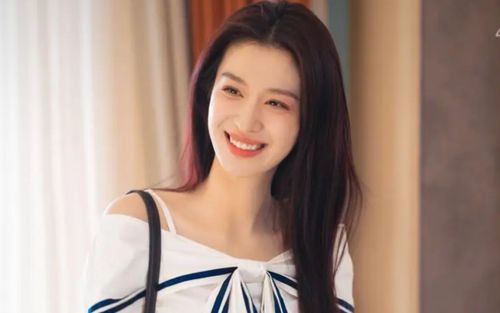 Diễn xuất của Đàn Kiện Thứ và Vương Sở Nhiên trong Tình Yêu Có Pháo Hoa