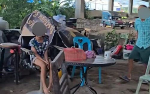 Đến nhà thăm học sinh, cô giáo khóc nấc khi thấy cảnh tượng trước mắt