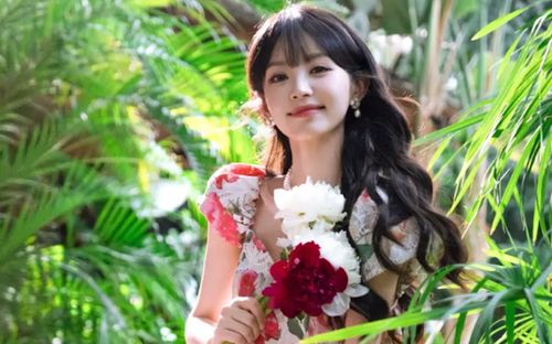 Điền Hi Vi gây thương nhớ với nhan sắc ngọt ngào giữa mùa hè