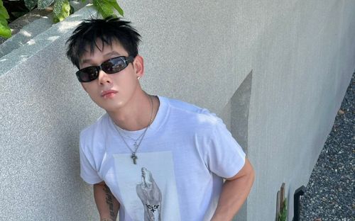 Song Luân đăng ảnh đời thường, visual cực phẩm chiếm trọn spotlight