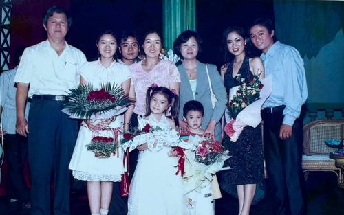 Lê Phương chia sẻ kỷ niệm 20 năm, khán giả xúc động gọi tên Quý Bình