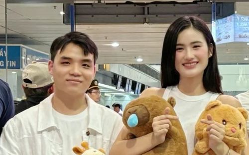 Hạnh phúc của Hoa hậu Ý Nhi sau chuyến du lịch với bạn trai