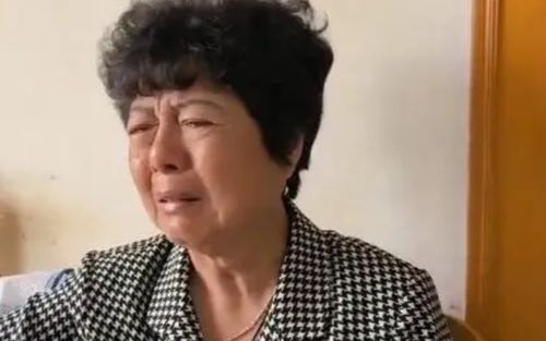 Người đàn ông 44 tuổi hôn mê, mẹ ruột bất lực vì không thể dùng tiền của con để cứu mạng