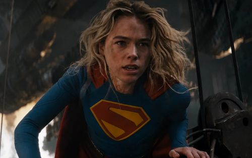 Peter Safran vẫn tin tưởng hướng đi của DCU sau cú trượt phòng vé của Supergirl