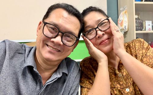 Mừng cho hạnh phúc của NSƯT Hữu Châu và NSND Hồng Vân