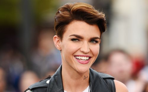 Nữ diễn viên Ruby Rose nhập viện khẩn cấp sau tai nạn ở hồ bơi, gãy nhiều xương sườn