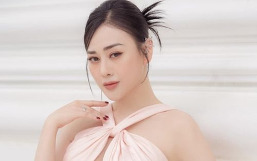 Theo chân Phương Oanh về Ninh Bình, khám phá những đầm sen đẹp nhưng ít người biết