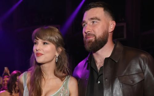 Một ca sĩ huyền thoại tiết lộ lý do từ chối lời mời dự lễ cưới Taylor Swift