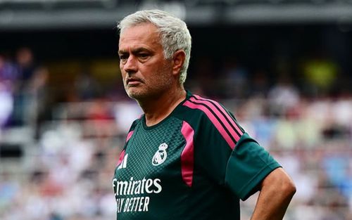 Mourinho từng dùng 'đòn độc' giúp Chelsea săn chức vô địch Premier League