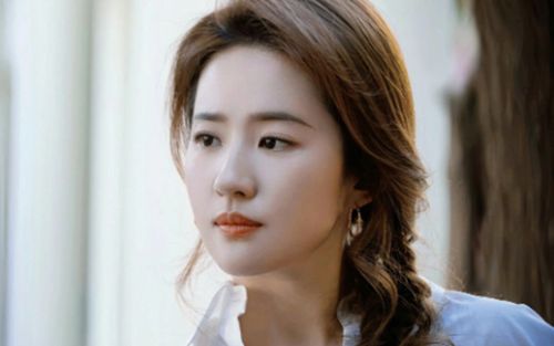 Không phải nhan sắc, đây mới là điểm mạnh của Lưu Diệc Phi