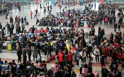 Trung Quốc duy trì quy mô dân số hơn 1,4 tỷ người, tuổi thọ trung bình đạt 79,25 tuổi