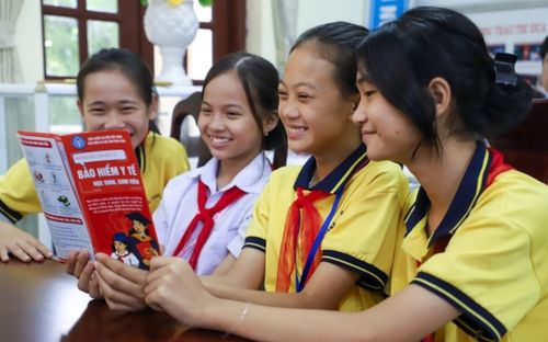 Mức đóng bảo hiểm y tế mới của học sinh, sinh viên