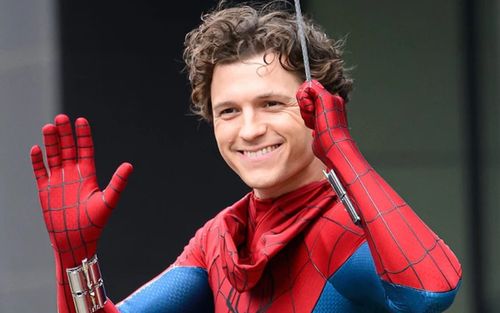 Spider-Man cán mốc 200 tỷ đồng tại phòng vé Việt