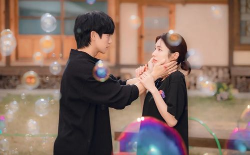 Bất chấp tranh cãi, Our Sticky Love vẫn dẫn đầu Netflix