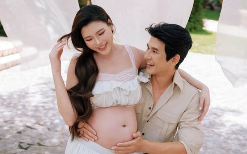 Thúy Diễm tăng 18 ký khi mang thai