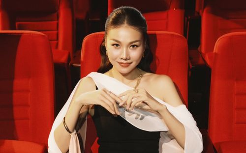 Đi chấm thi lúc 5 giờ sáng, siêu mẫu Thanh Hằng vẫn gây sốt với visual sáng bừng