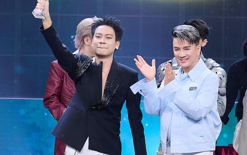 Đàm Vĩnh Hưng nói về khoảnh khắc bật khóc vì quán quân Tấn Bảo tại The Next Artist