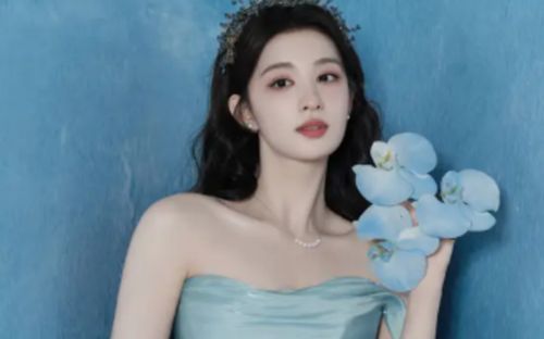 Vương Sở Nhiên gây sốt với visual kiêu kỳ trong bộ ảnh mới