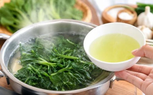 Uống nước luộc rau có tác dụng gì?