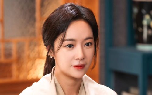 Hwang Jung Eum phản ứng khi đồng nghiệp nhắc về chồng cũ