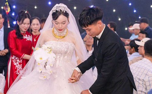 Về Nghệ An quê bà xã Hồ Văn Cường, cảm nhận vẻ đẹp của miền quê giàu truyền thống