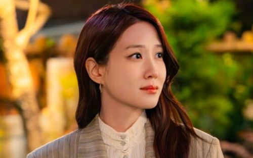 Park Eun Bin chạm mặt 'cửa ải' khó nhằn trong Spooky in Love