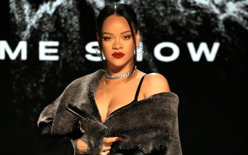 Rihanna lập kỷ lục chưa từng có, đến cả Taylor Swift cũng chưa làm được