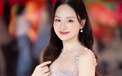 Lan Phương tái xuất