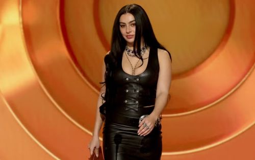 Charli XCX lên tiếng trước làn sóng chỉ trích