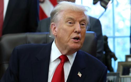 Donald Trump gây tranh luận khi để ngỏ khả năng cho hãng xe Trung Quốc sản xuất ô tô tại Mỹ