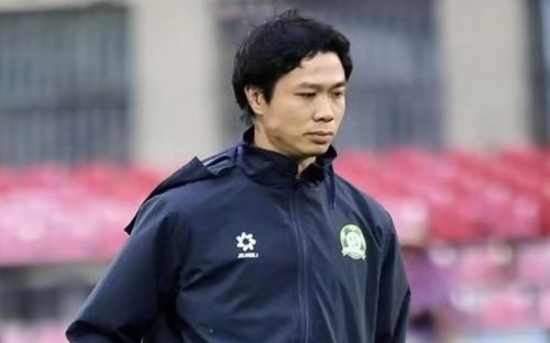 Cựu trợ lý HLV Troussier tuyên bố bất ngờ về Công Phượng sau 2 trận tịt ngòi