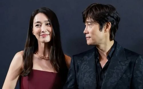 Lee Min Jung có cảnh hôn 4 tiếng, không kể với chồng Lee Byung Hun