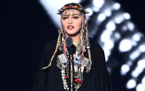 Madonna trở lại sân khấu VMAs sau 23 năm