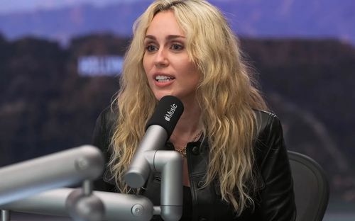 Miley Cyrus hé lộ ý tưởng về chuỗi đêm diễn riêng sau khi gần 1,5 triệu người xếp hàng mua vé
