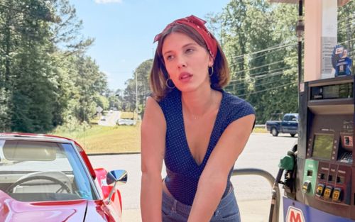 Nữ diễn viên Hollywood Millie Bobby Brown thông báo đã nhận con nuôi thứ hai ở tuổi 22