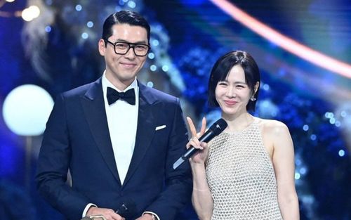 Son Ye Jin tiết lộ lý do luôn che mặt Hyun Bin