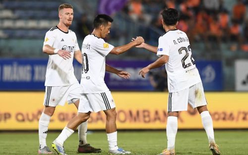 Hà Nội FC chìm trong khủng hoảng, bị Đà Nẵng loại khỏi Cúp Quốc gia