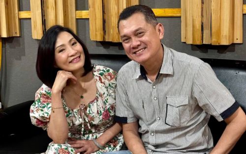 Khán giả phản ứng khi Hồng Đào công bố ngày trọng đại tại Mỹ cùng NSƯT Hữu Châu