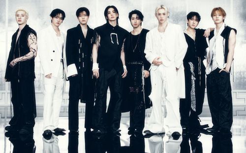 Stray Kids lập kỷ lục chưa từng có, vượt qua dấu mốc gắn với The Beatles