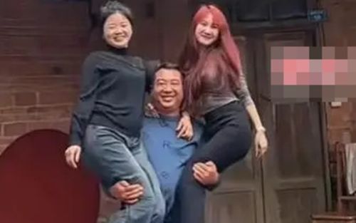 Anh rể có hành động thân mật với em dâu khi chụp ảnh, bất ngờ phản ứng người vợ