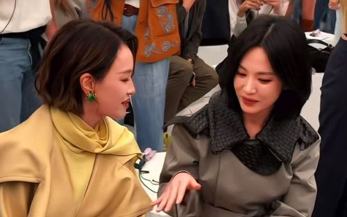 Song Hye Kyo đọ sắc nổi bật bên Thư Kỳ tại tuần lễ thời trang ở Ý